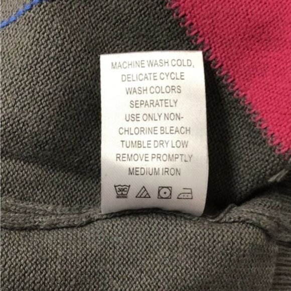 Ellos Women's V-Neck Argyle Sweater Pullover, Gray, size 1X - Picture 8 of 8